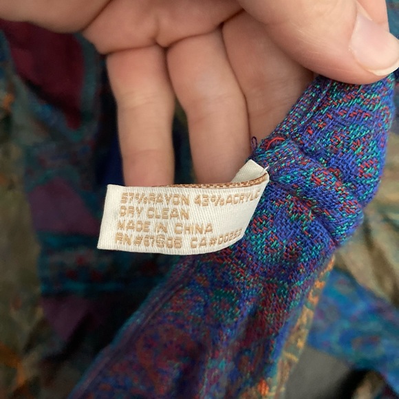 Collection Eighteen patterned circle scarf - Picture 7 of 8